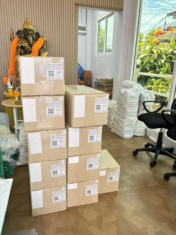 กล่องสติ๊กเกอร์บาร์โค้ด PP ขาวด้าน ขนาด 7.5x15 ซม. ผลิตเสร็จพร้อมจัดส่งให้ลูกค้า
